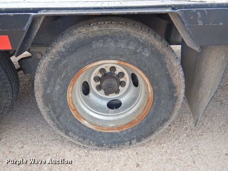 image for item DJ8484 2009 PJ Trailers  equipment trailer