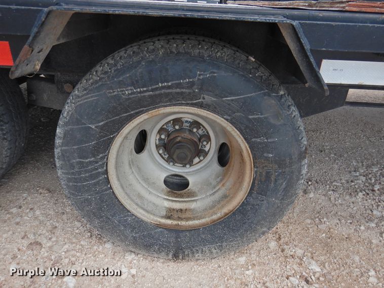 image for item DJ8484 2009 PJ Trailers  equipment trailer