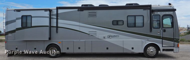 image for item DK2261 2006 Fleetwood Discovery 39L  RV