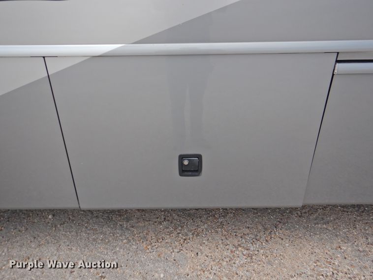 image for item DK2261 2006 Fleetwood Discovery 39L  RV