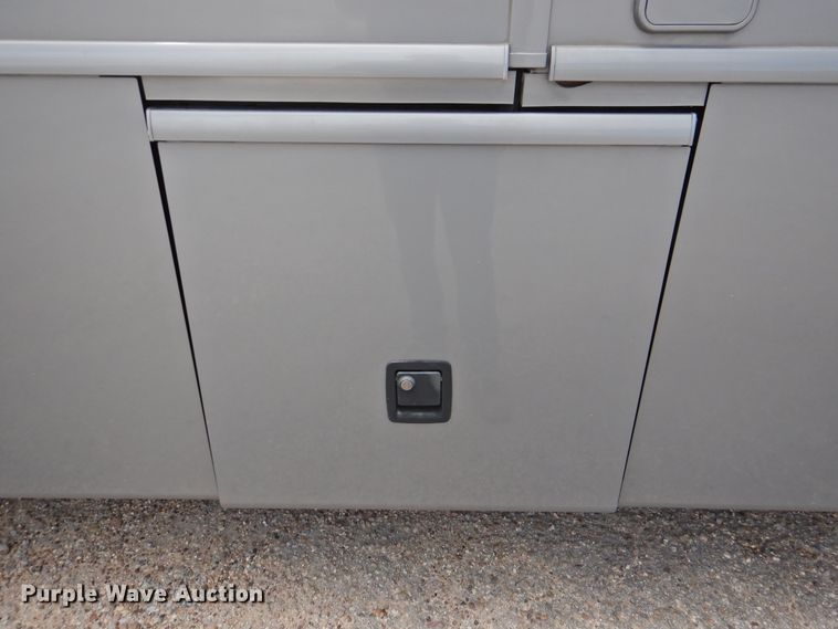 image for item DK2261 2006 Fleetwood Discovery 39L  RV