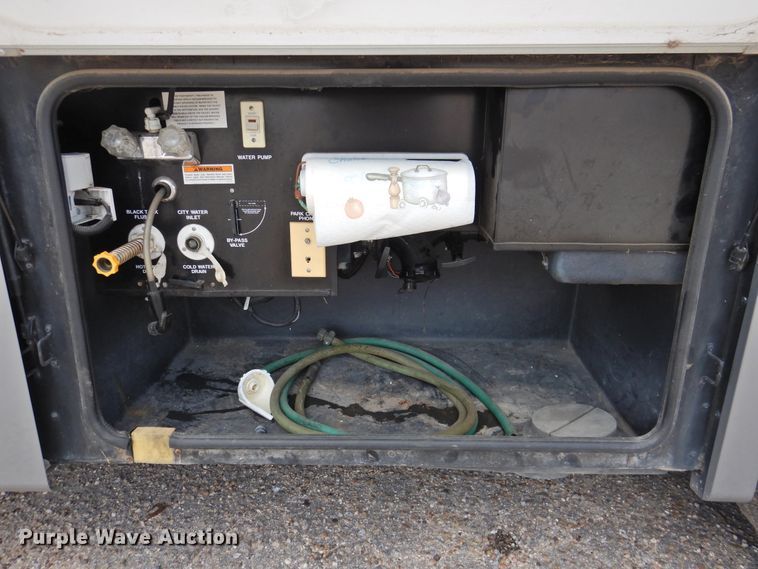 image for item DK2261 2006 Fleetwood Discovery 39L  RV