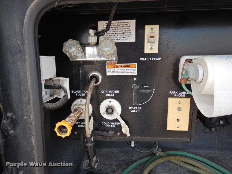 image for item DK2261 2006 Fleetwood Discovery 39L  RV