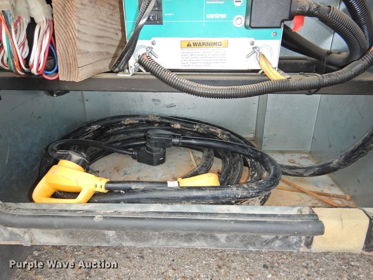 image for item DK2261 2006 Fleetwood Discovery 39L  RV