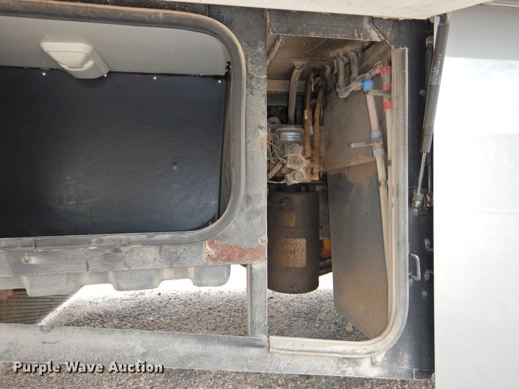 image for item DK2261 2006 Fleetwood Discovery 39L  RV