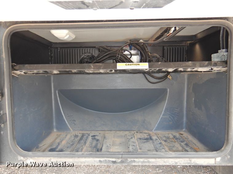 image for item DK2261 2006 Fleetwood Discovery 39L  RV