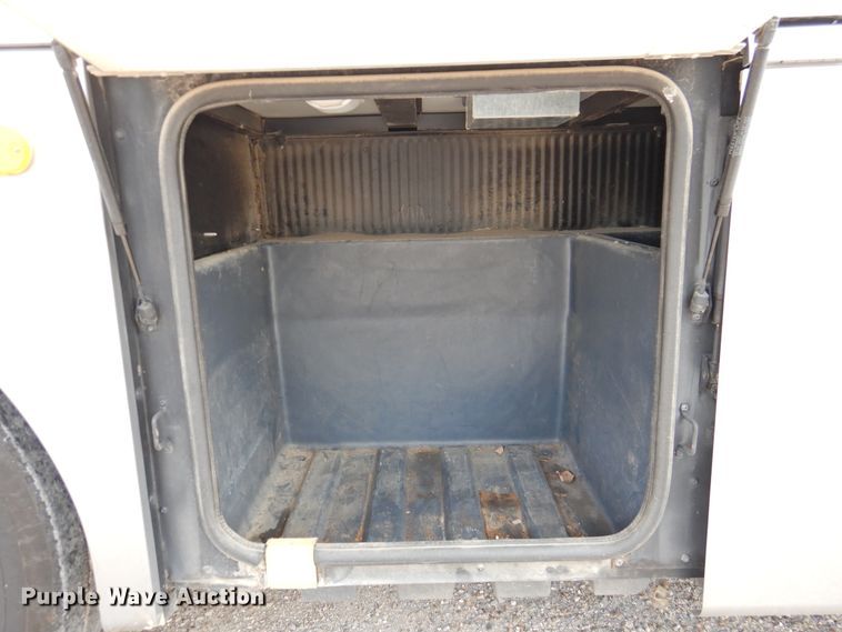 image for item DK2261 2006 Fleetwood Discovery 39L  RV