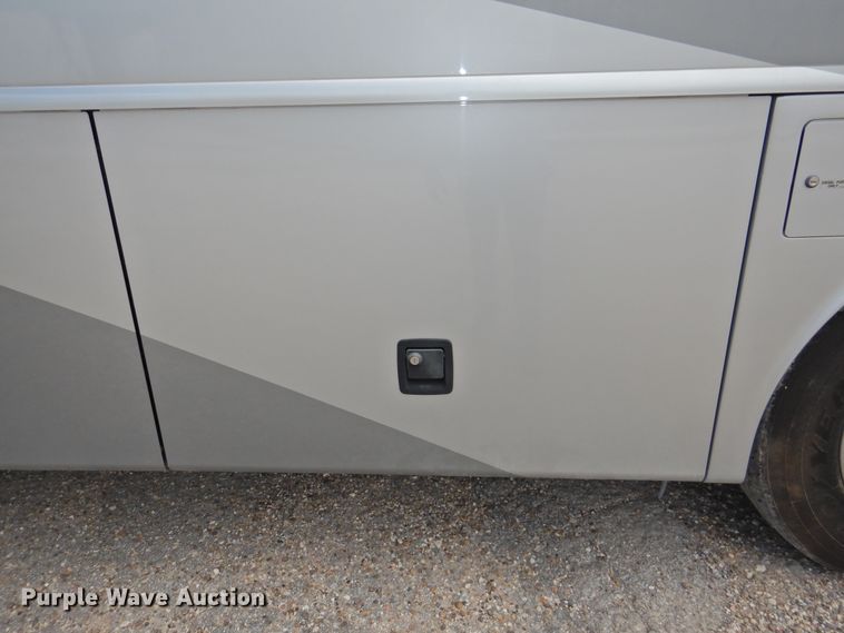 image for item DK2261 2006 Fleetwood Discovery 39L  RV