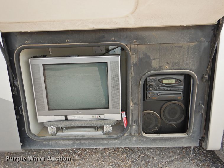 image for item DK2261 2006 Fleetwood Discovery 39L  RV