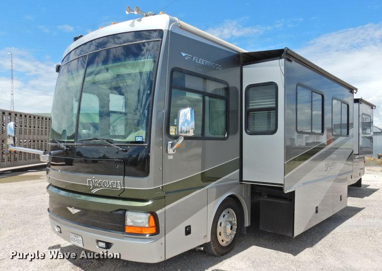 image for item DK2261 2006 Fleetwood Discovery 39L  RV