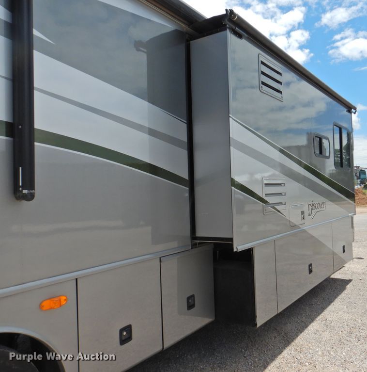 image for item DK2261 2006 Fleetwood Discovery 39L  RV