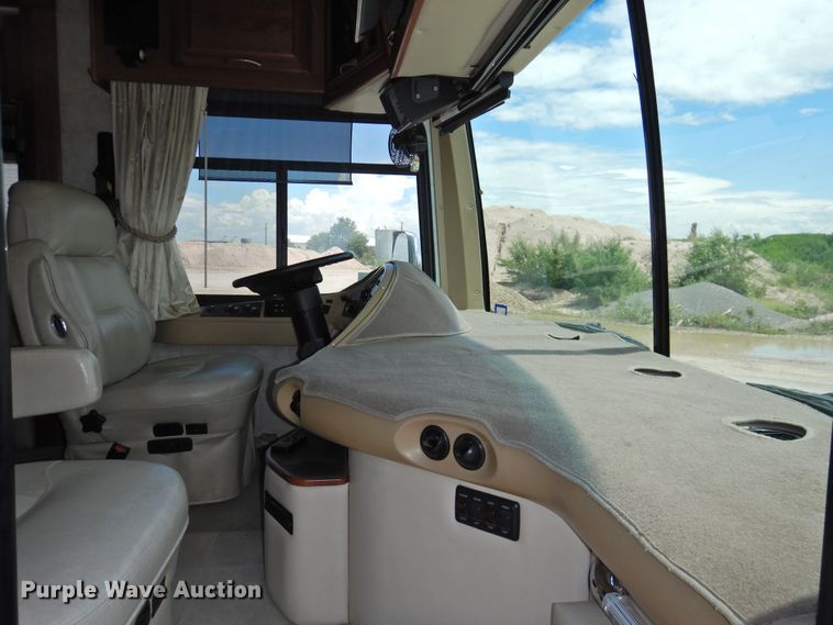 image for item DK2261 2006 Fleetwood Discovery 39L  RV