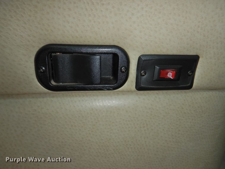 image for item DK2261 2006 Fleetwood Discovery 39L  RV