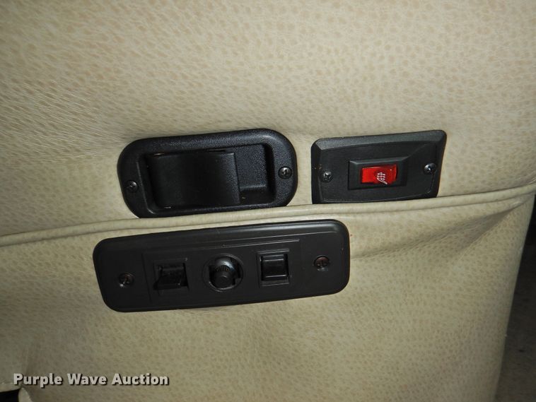 image for item DK2261 2006 Fleetwood Discovery 39L  RV