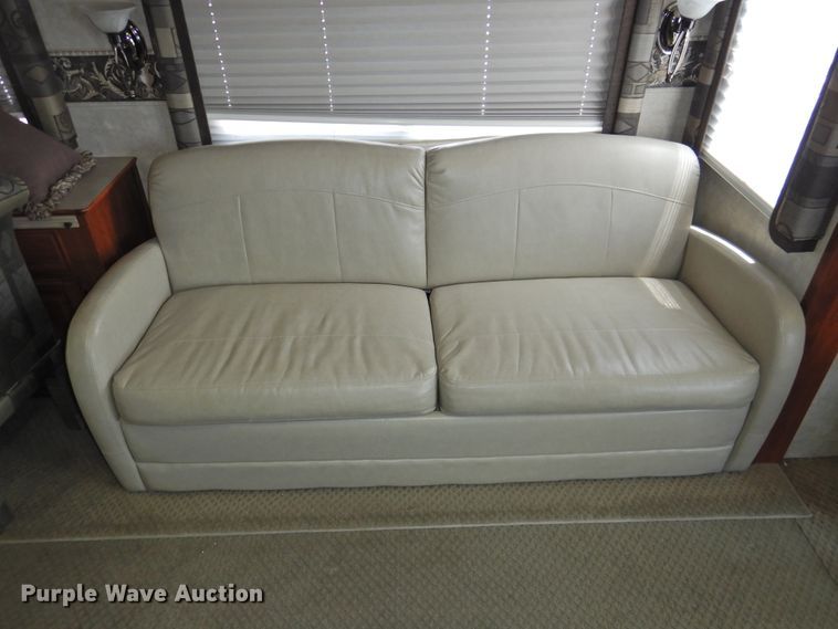 image for item DK2261 2006 Fleetwood Discovery 39L  RV