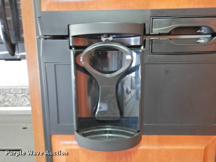 image for item DK2261 2006 Fleetwood Discovery 39L  RV