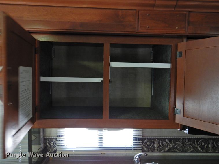 image for item DK2261 2006 Fleetwood Discovery 39L  RV