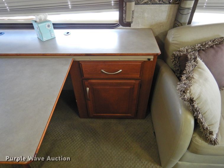 image for item DK2261 2006 Fleetwood Discovery 39L  RV