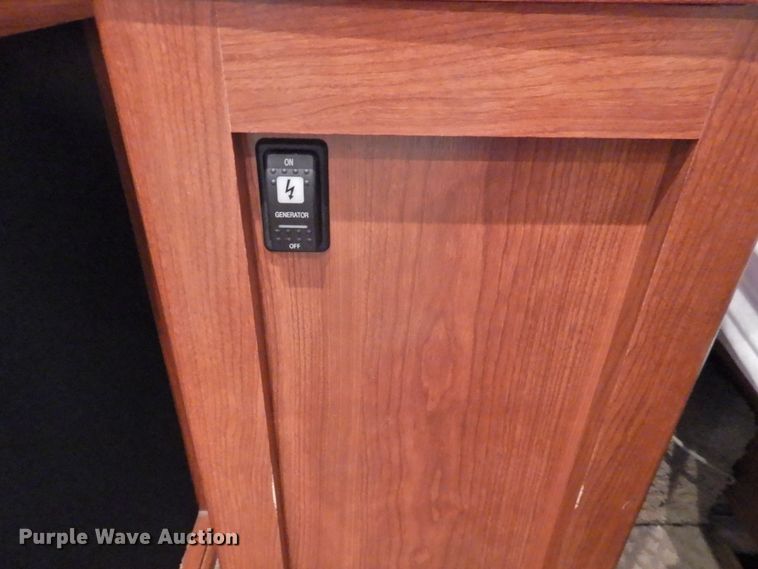 image for item DK2261 2006 Fleetwood Discovery 39L  RV