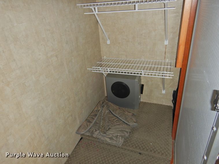 image for item DK2261 2006 Fleetwood Discovery 39L  RV