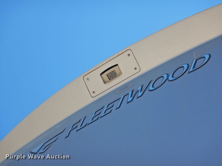 image for item DK2261 2006 Fleetwood Discovery 39L  RV