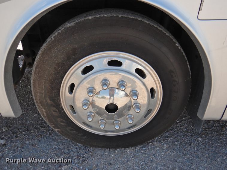 image for item DK2261 2006 Fleetwood Discovery 39L  RV