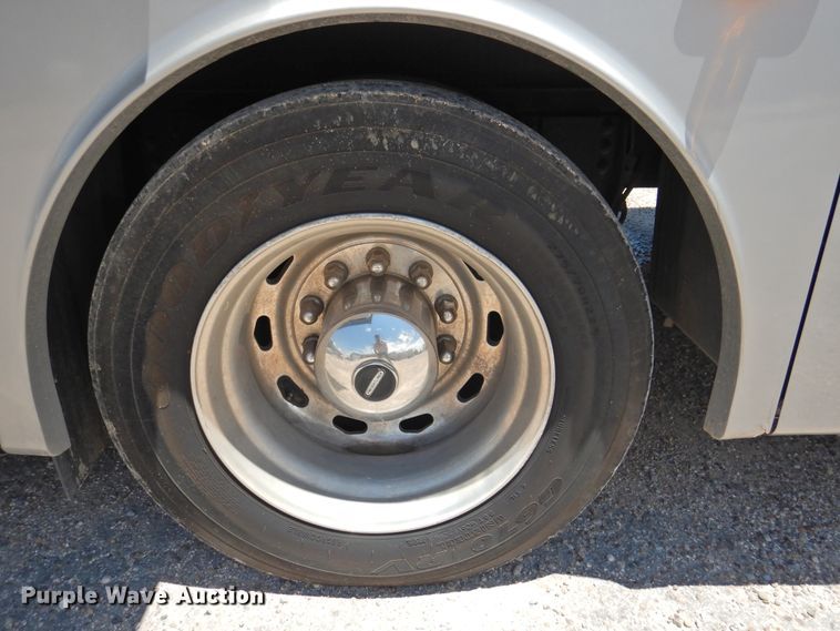 image for item DK2261 2006 Fleetwood Discovery 39L  RV