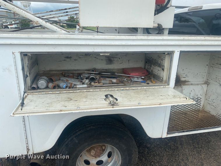 image for item DK8008 2001 Dodge Ram 3500  well pump hoist truck