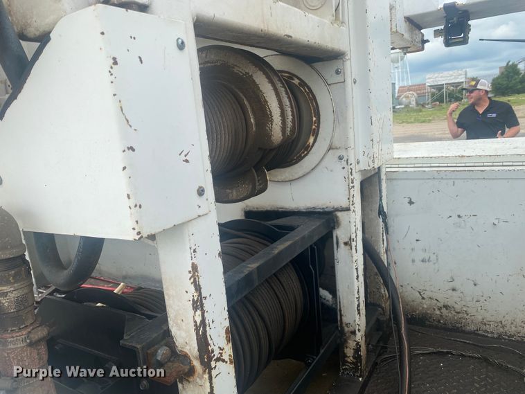 image for item DK8008 2001 Dodge Ram 3500  well pump hoist truck