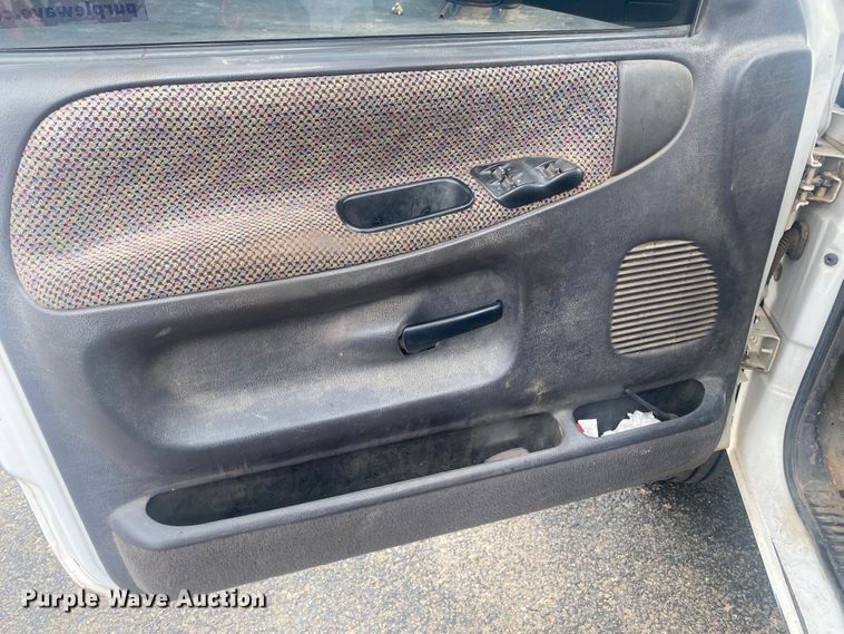 image for item DK8008 2001 Dodge Ram 3500  well pump hoist truck