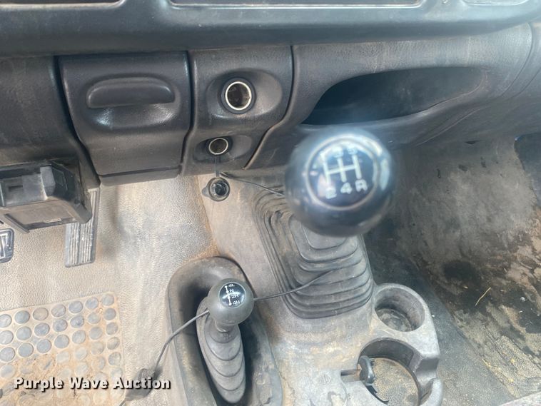 image for item DK8008 2001 Dodge Ram 3500  well pump hoist truck