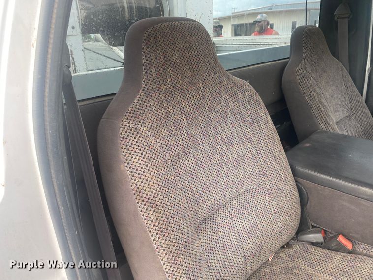 image for item DK8008 2001 Dodge Ram 3500  well pump hoist truck