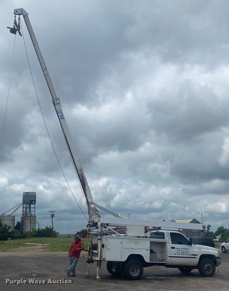 image for item DK8008 2001 Dodge Ram 3500  well pump hoist truck