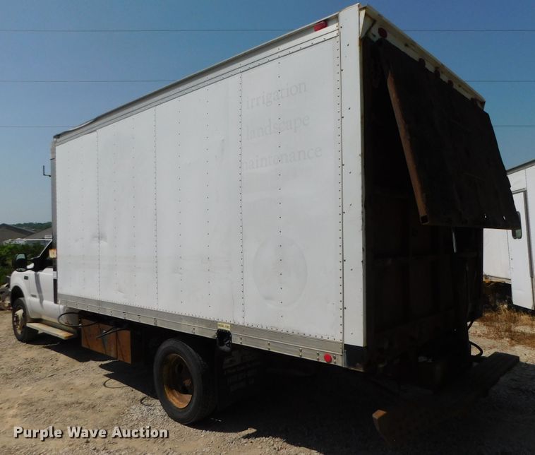 image for item DK8627 2003 Ford F450 Super Duty XL  box truck
