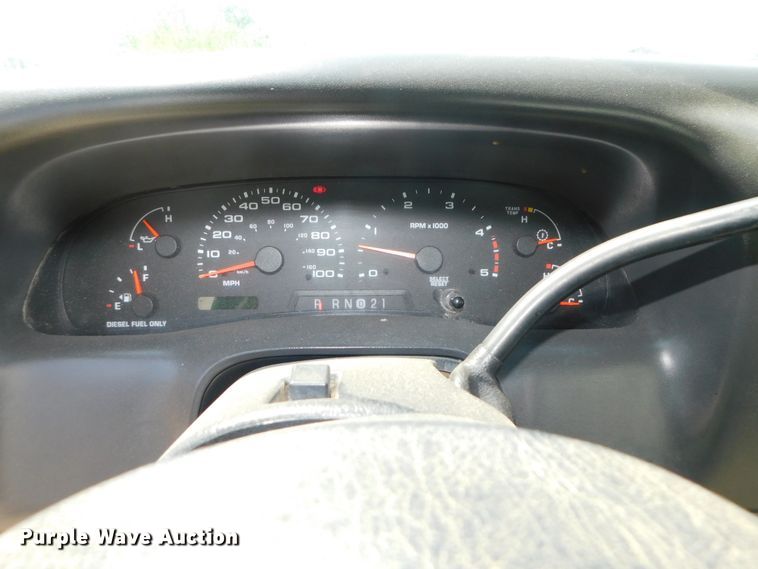 image for item DK8627 2003 Ford F450 Super Duty XL  box truck