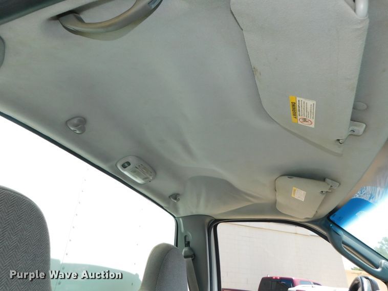 image for item DK8627 2003 Ford F450 Super Duty XL  box truck