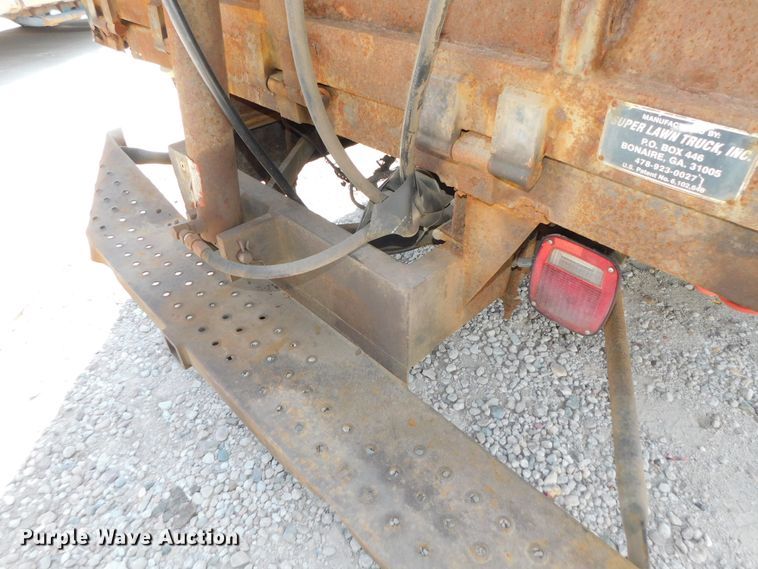 image for item DK8627 2003 Ford F450 Super Duty XL  box truck