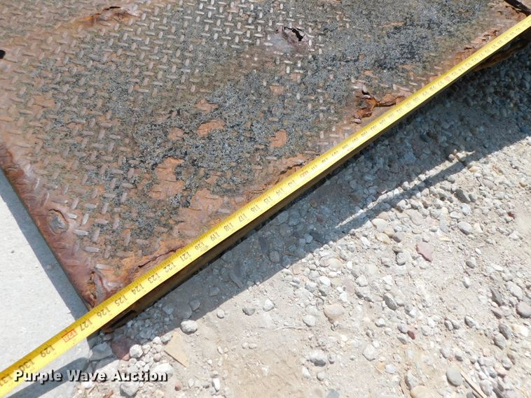 image for item DK8627 2003 Ford F450 Super Duty XL  box truck