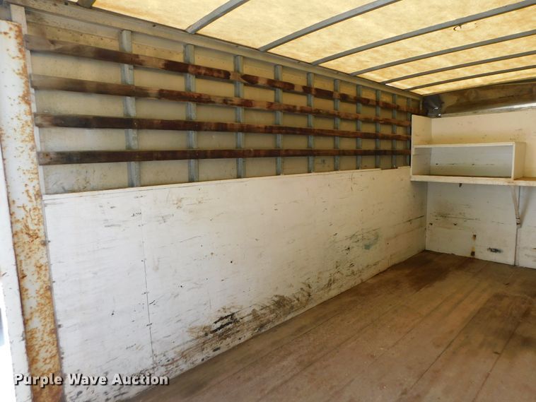 image for item DK8627 2003 Ford F450 Super Duty XL  box truck