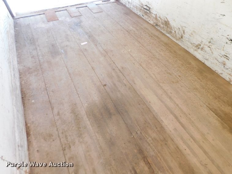 image for item DK8627 2003 Ford F450 Super Duty XL  box truck