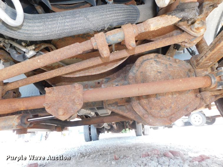 image for item DK8627 2003 Ford F450 Super Duty XL  box truck