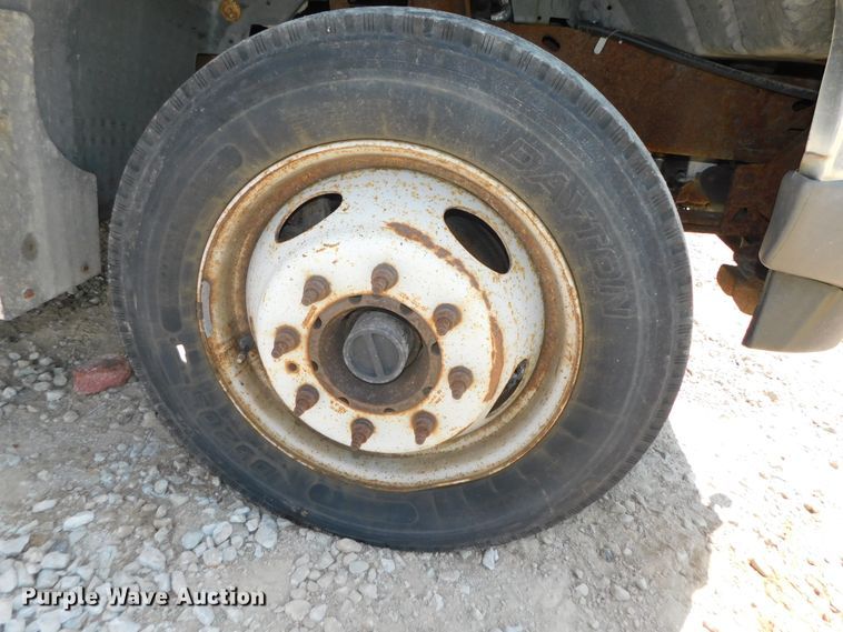 image for item DK8627 2003 Ford F450 Super Duty XL  box truck