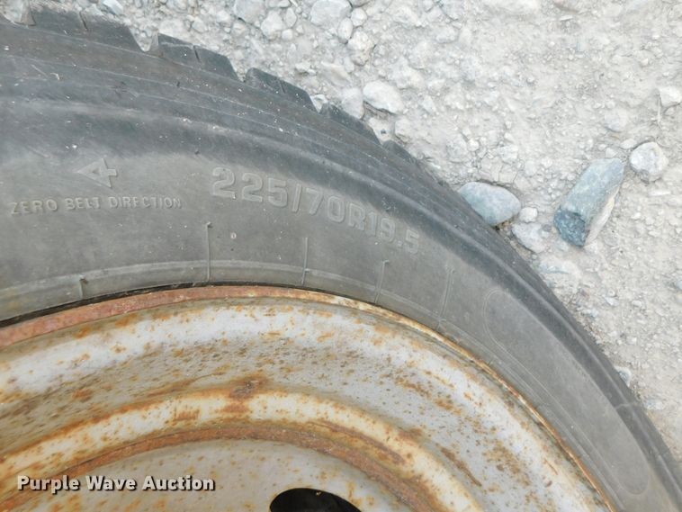 image for item DK8627 2003 Ford F450 Super Duty XL  box truck