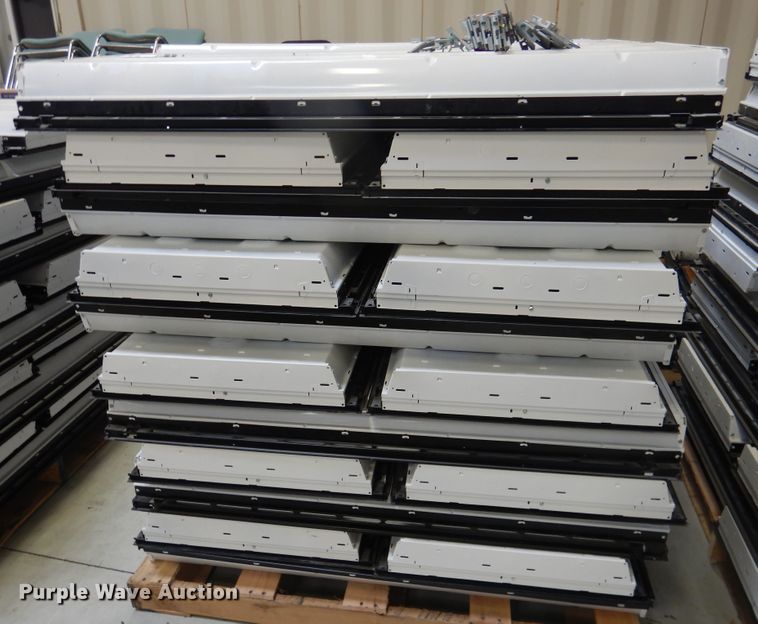 image for item DL0424 (65) florescent light fixtures