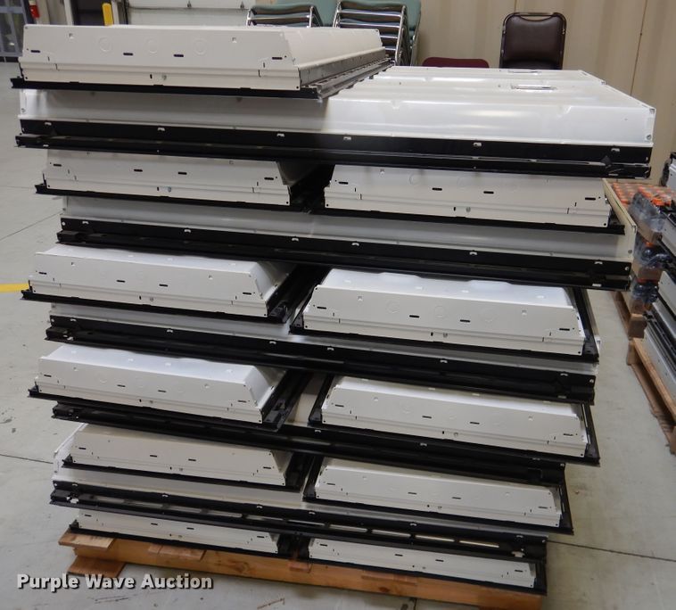 image for item DL0424 (65) florescent light fixtures