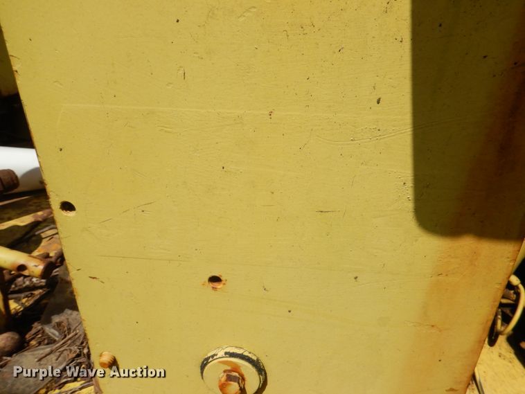 image for item DL0499 Allis-Chalmers  dozer