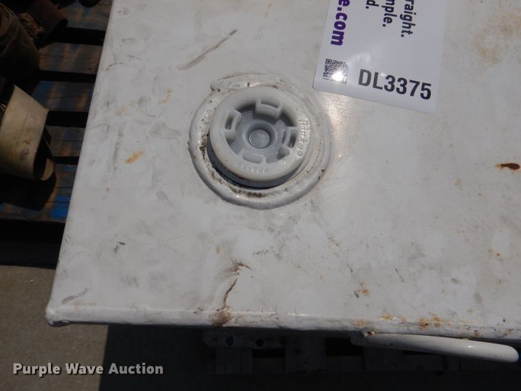 image for item DL3375 (2) tanks