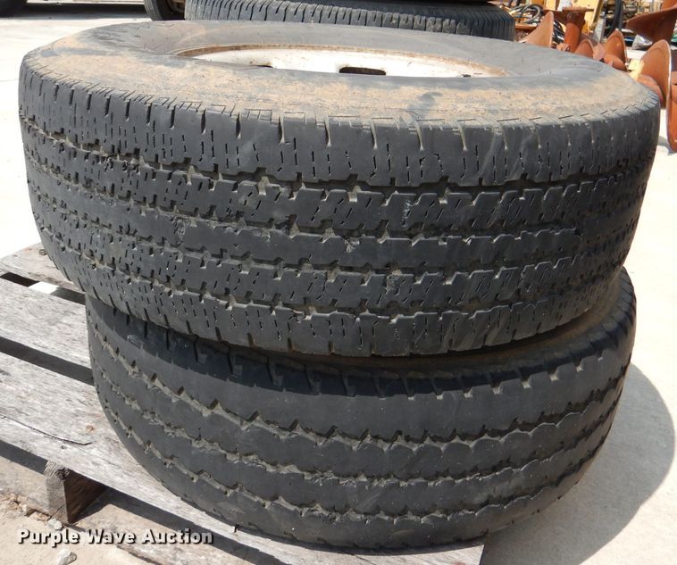 image for item DL3381 Tires and wheels