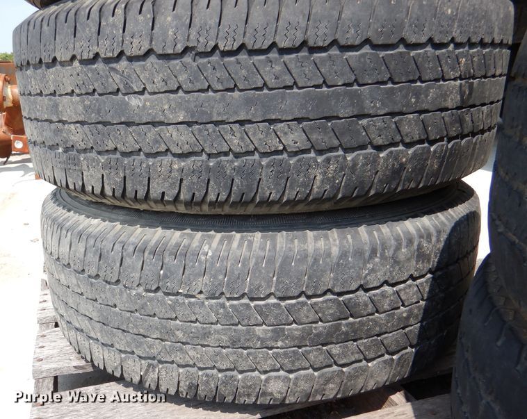 image for item DL3381 Tires and wheels