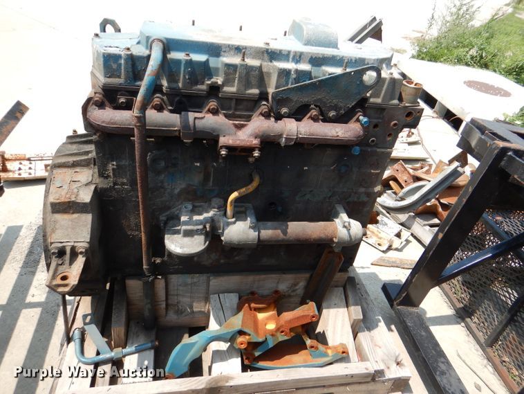 image for item DL3383 (2) 2004 International DT530 engines